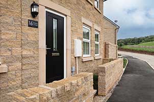Outside viwes of Hill Head Cottage